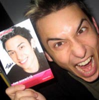 tom082