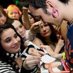 tom083